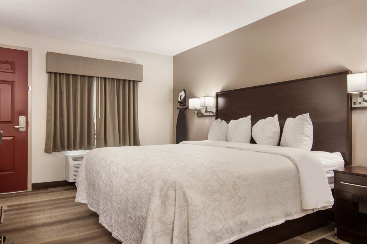 Red Roof Inn Plus & Suites Erie Exterior foto